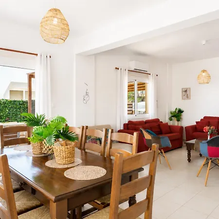 Argiro Bright Villa Paralimni